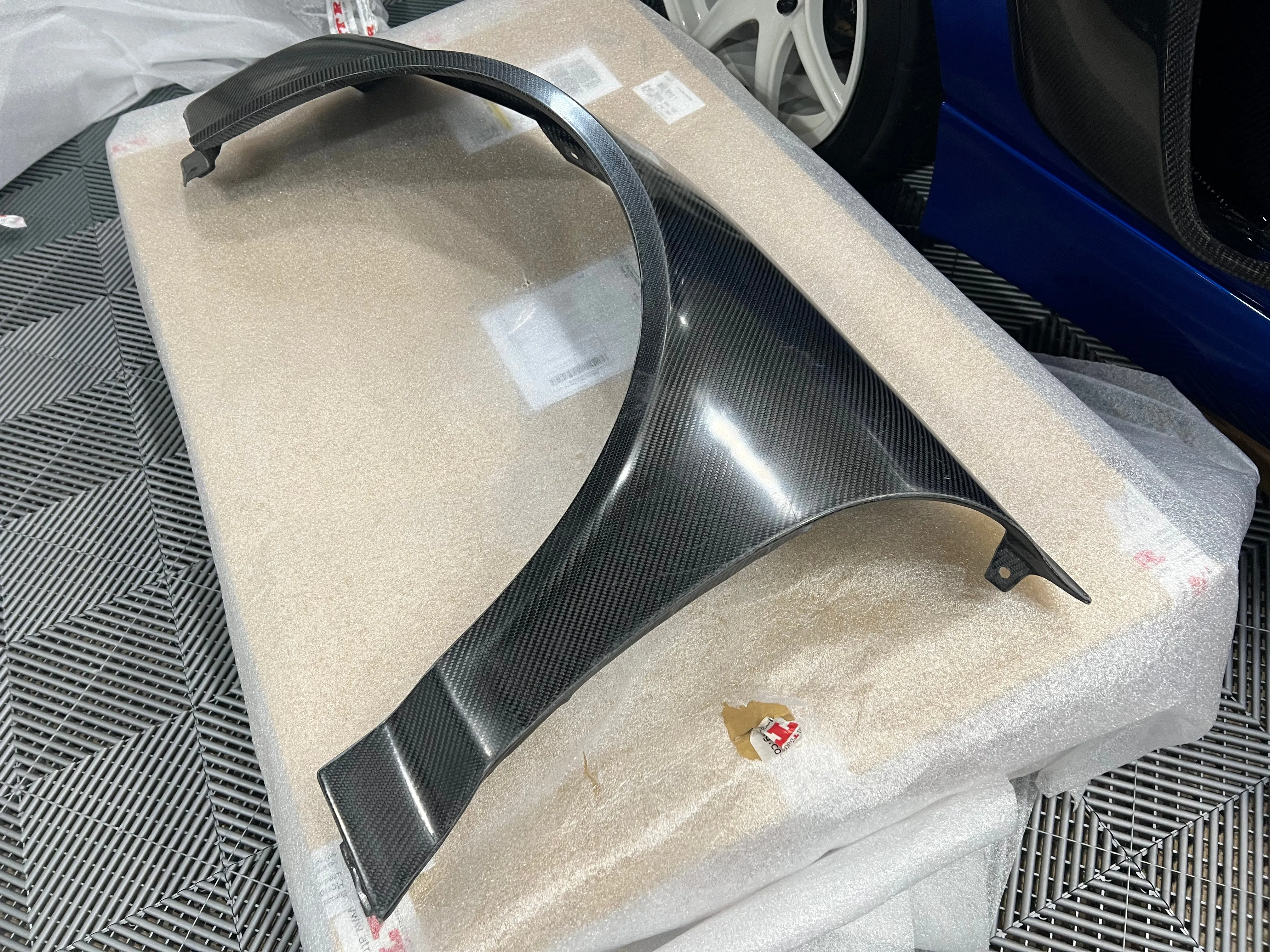 ATR Front Fenders  20mm - Dry Carbon