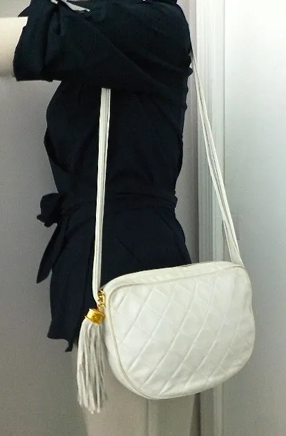 Authentic Chanel Vintage White Quilted Camera Style Handbag