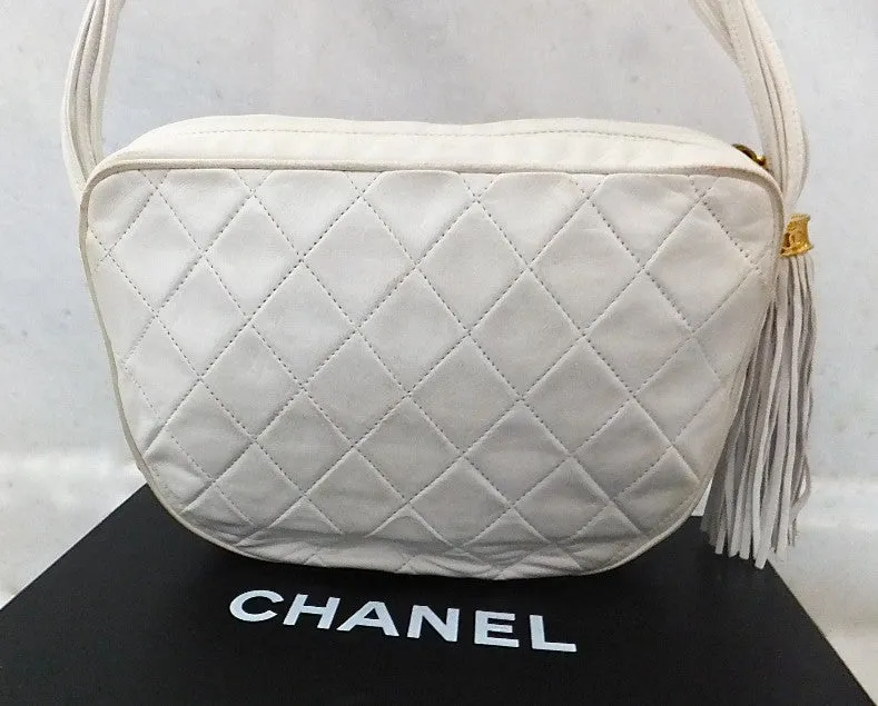 Authentic Chanel Vintage White Quilted Camera Style Handbag