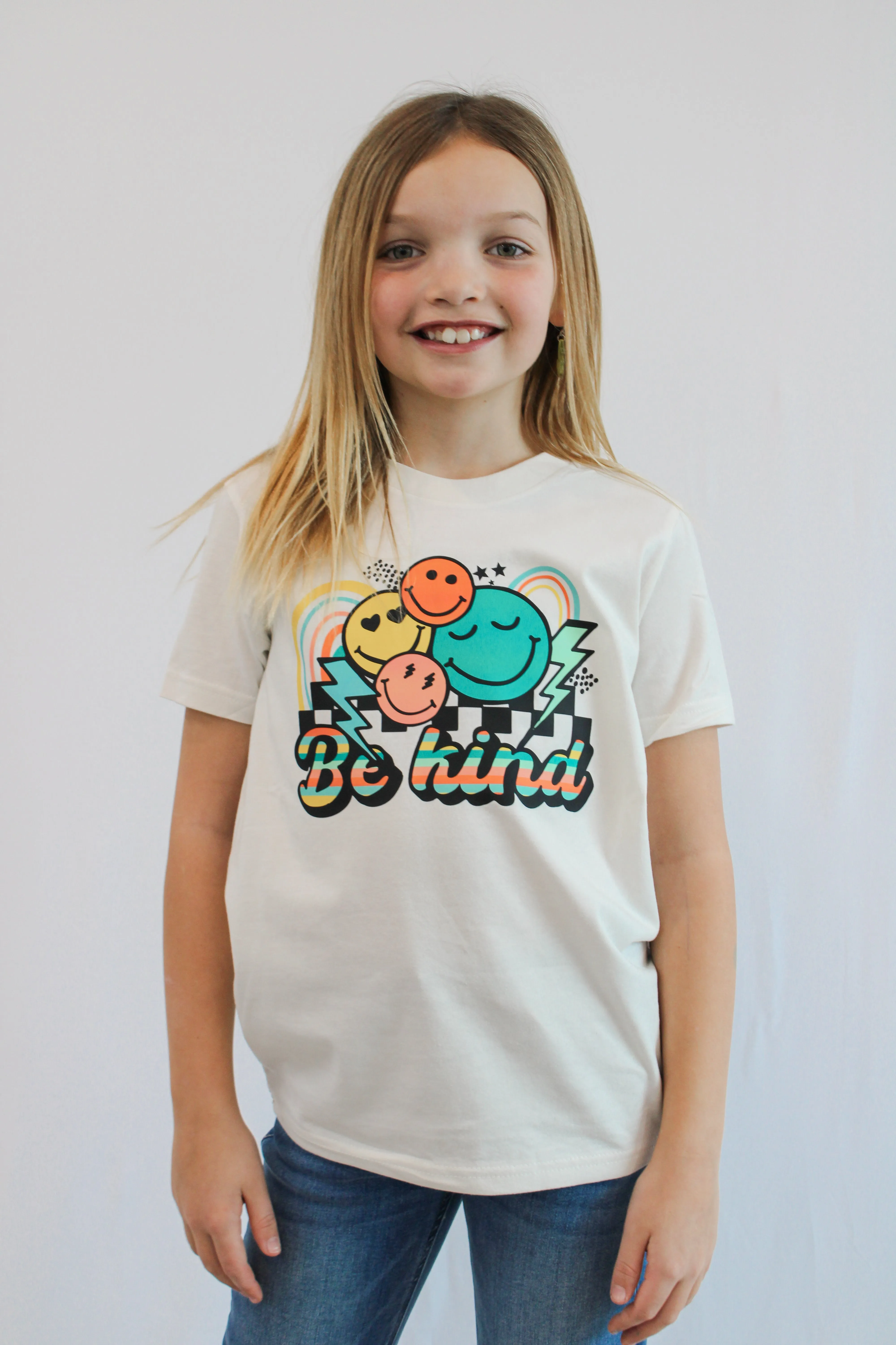BE KIND YOUTH GRAPHIC TEE