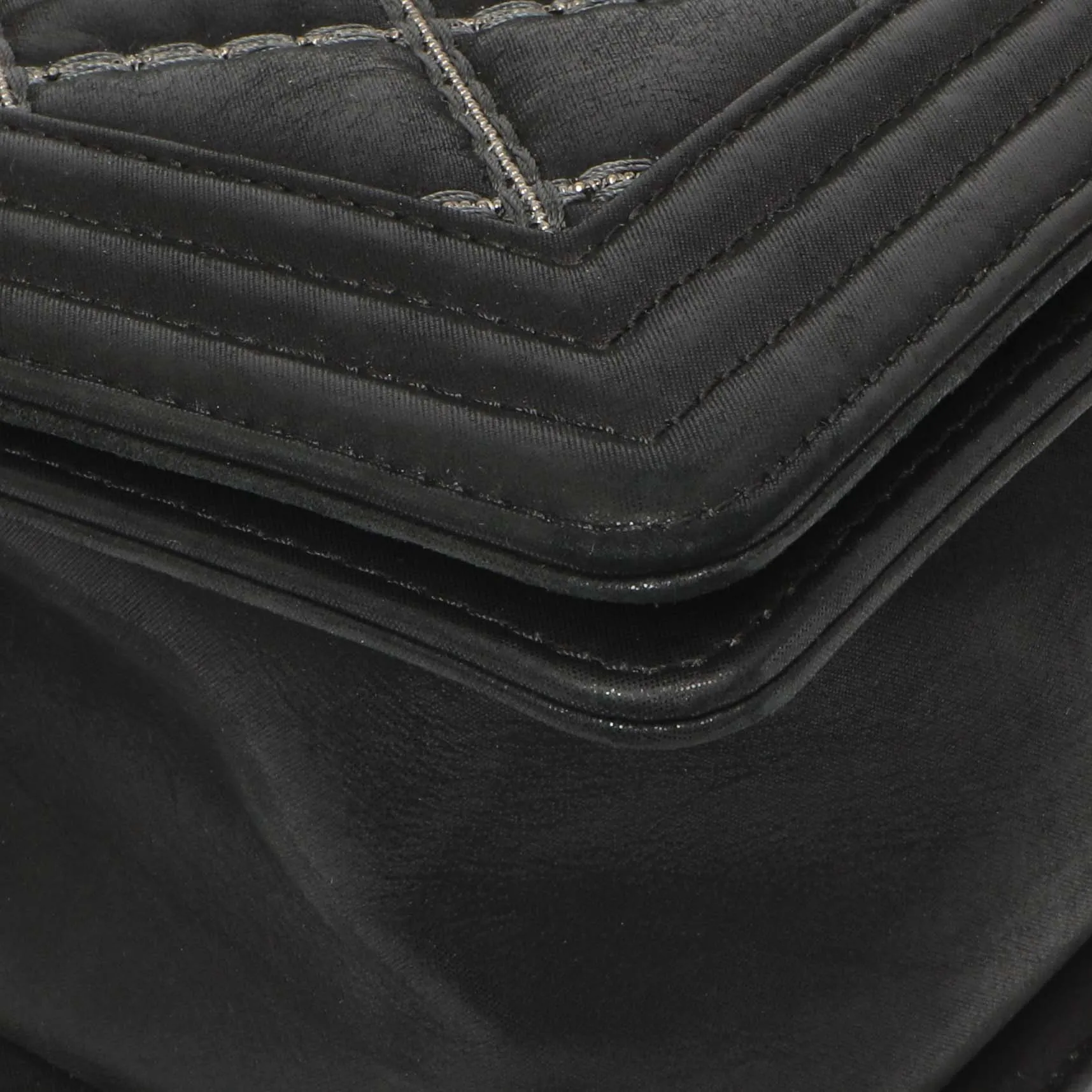 Chanel Black Quilted Iridescent Calfskin Embellished Double Stitch Medium Boy Bag