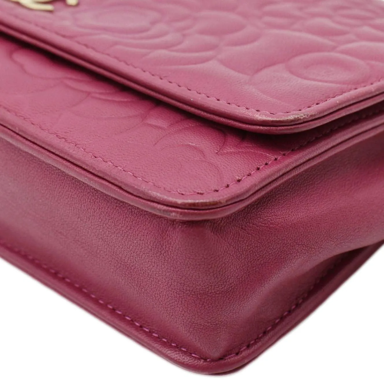 CHANEL Camellia Wallet On Chain Leather Crossbody Bag Fuchsia