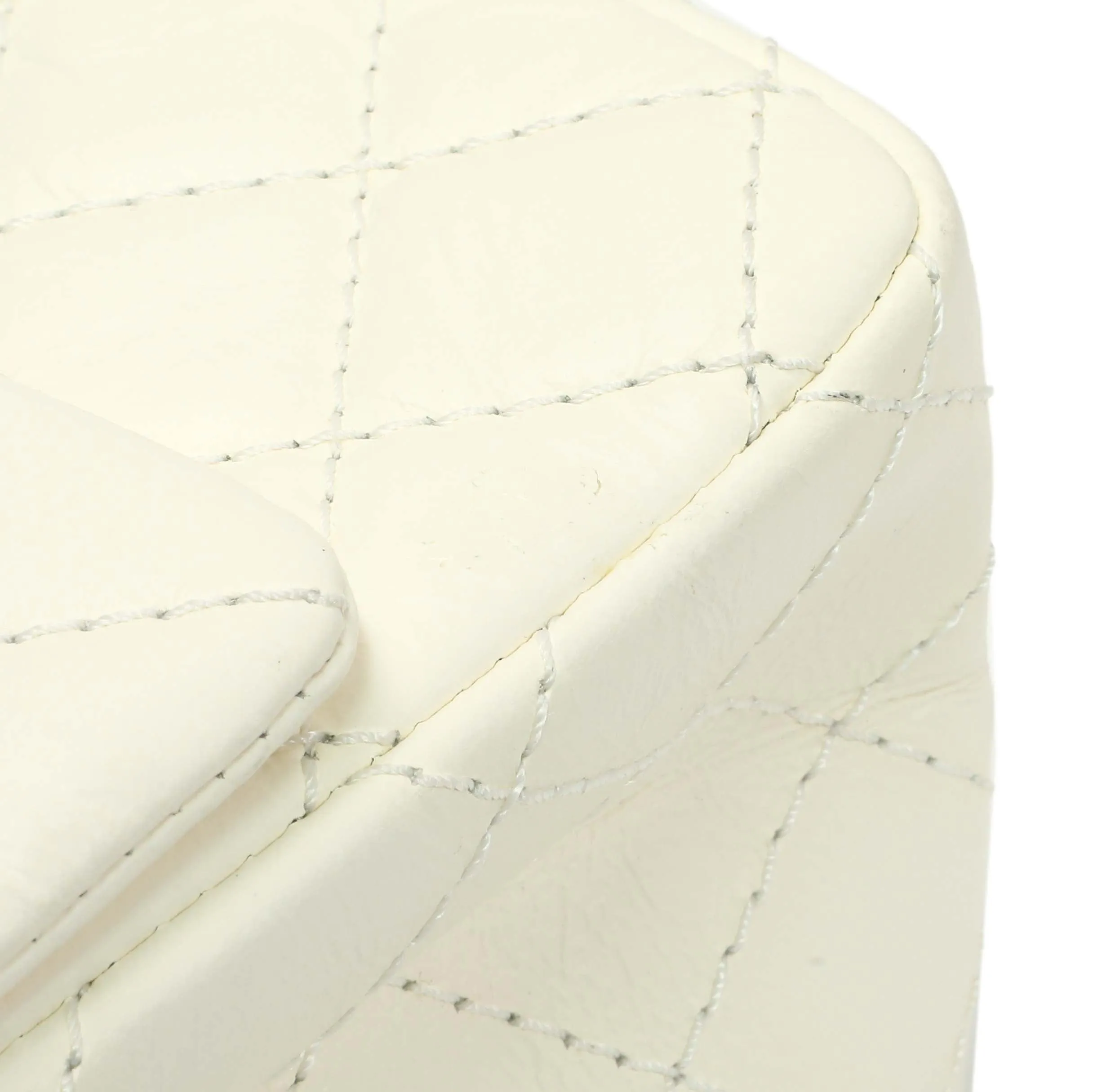 Chanel White Quilted Aged Calfskin 2.55 Reissue Flap 224