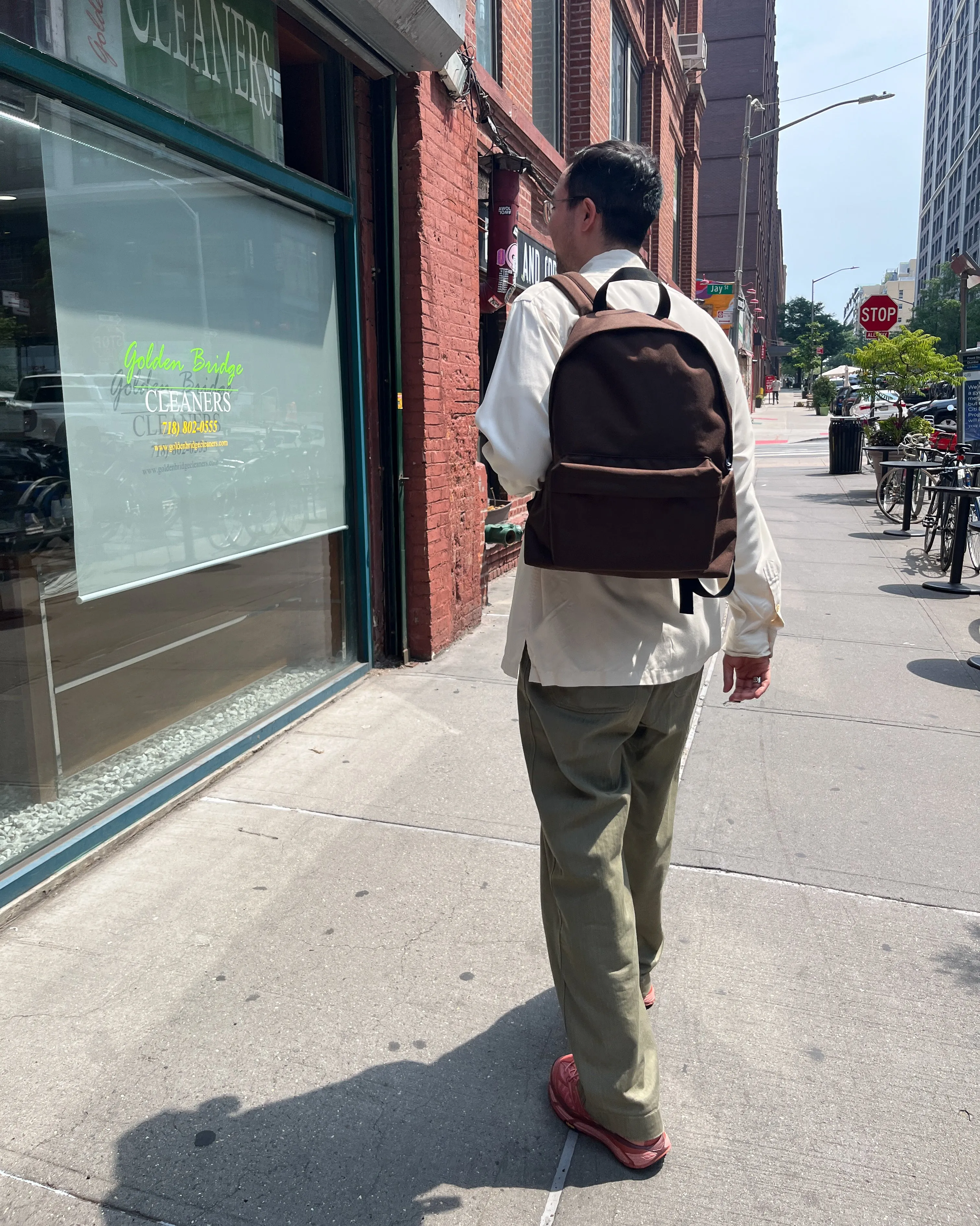 Classic Backpack / Brown
