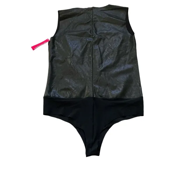 Commando faux leather v-neck gothic bodysuit black size large