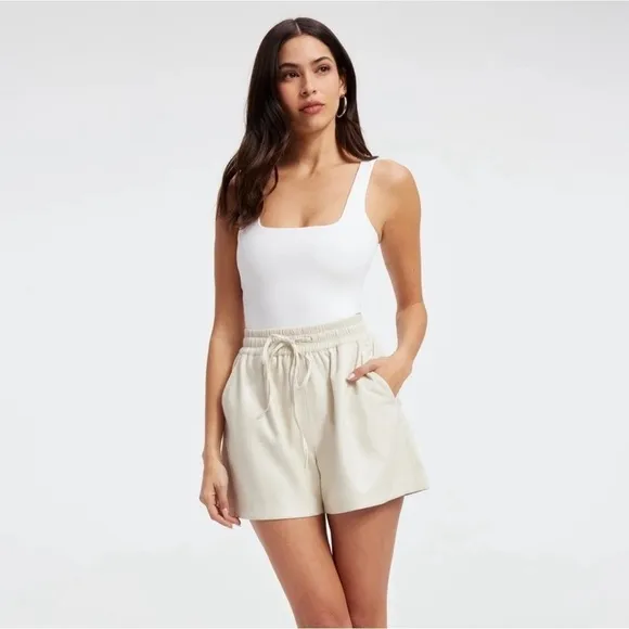 Good American Better Than Leather Short Small