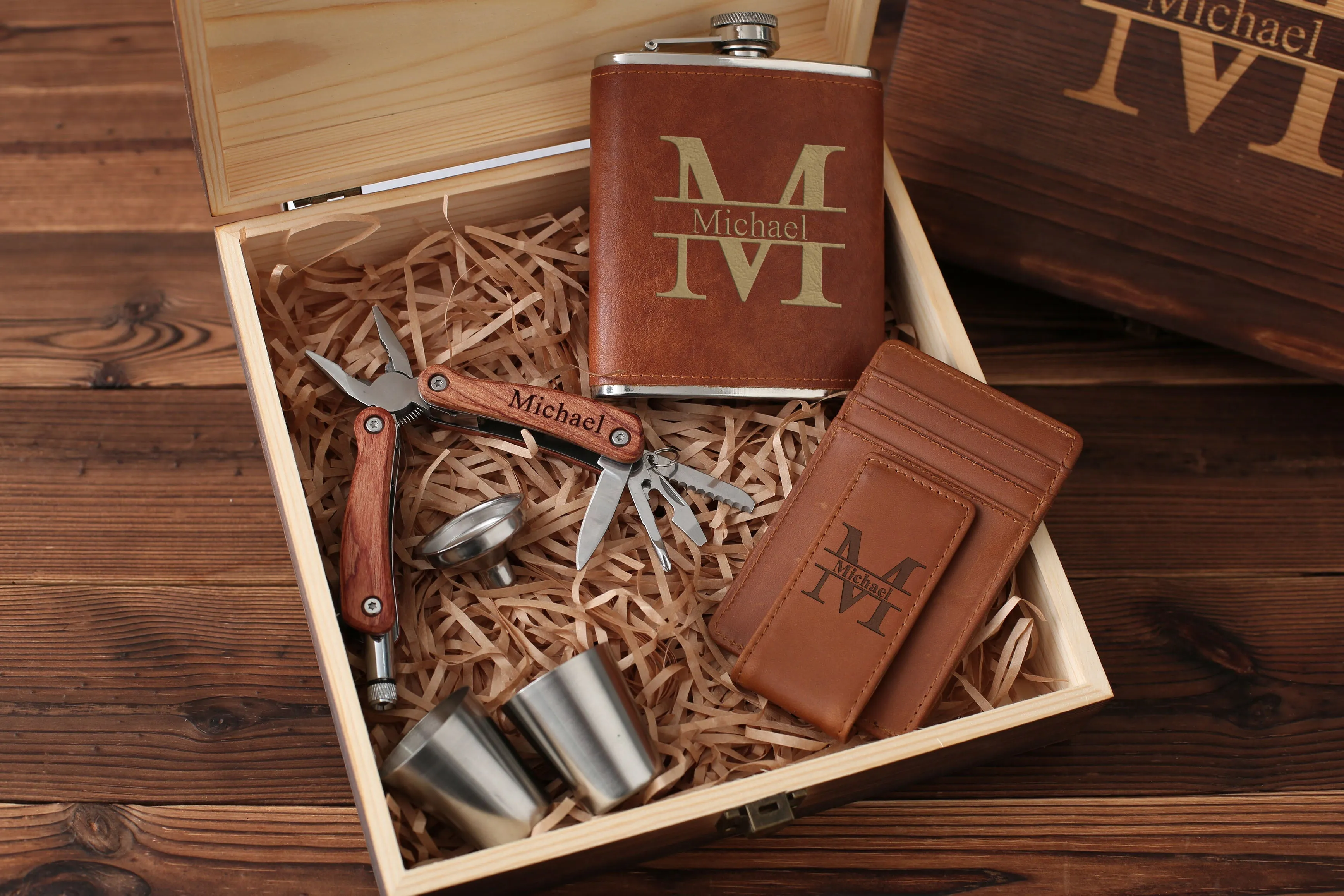 Groomsmen Gifts, Groomsmen Gift Sets, Personalized Wooden Multi-tool Pliers, Leather Decanters in Groomsmen Gift Boxes, Best Man Gifts, Groomsmen Proposals