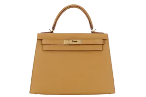 HERMES KELLY 28 SELLIER SESAME EPSOM GOLD HARDWARE STAMP Y (2020) WITH DUST COVER, LOCK, KEYS, RAINCOAT AND STRAPS