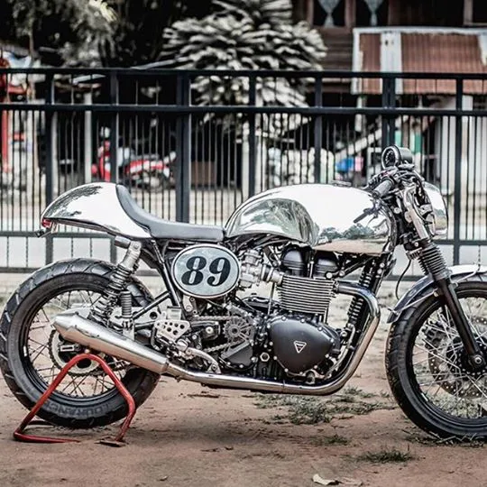 KM-TRS-002 Triumph Norton Style Seat