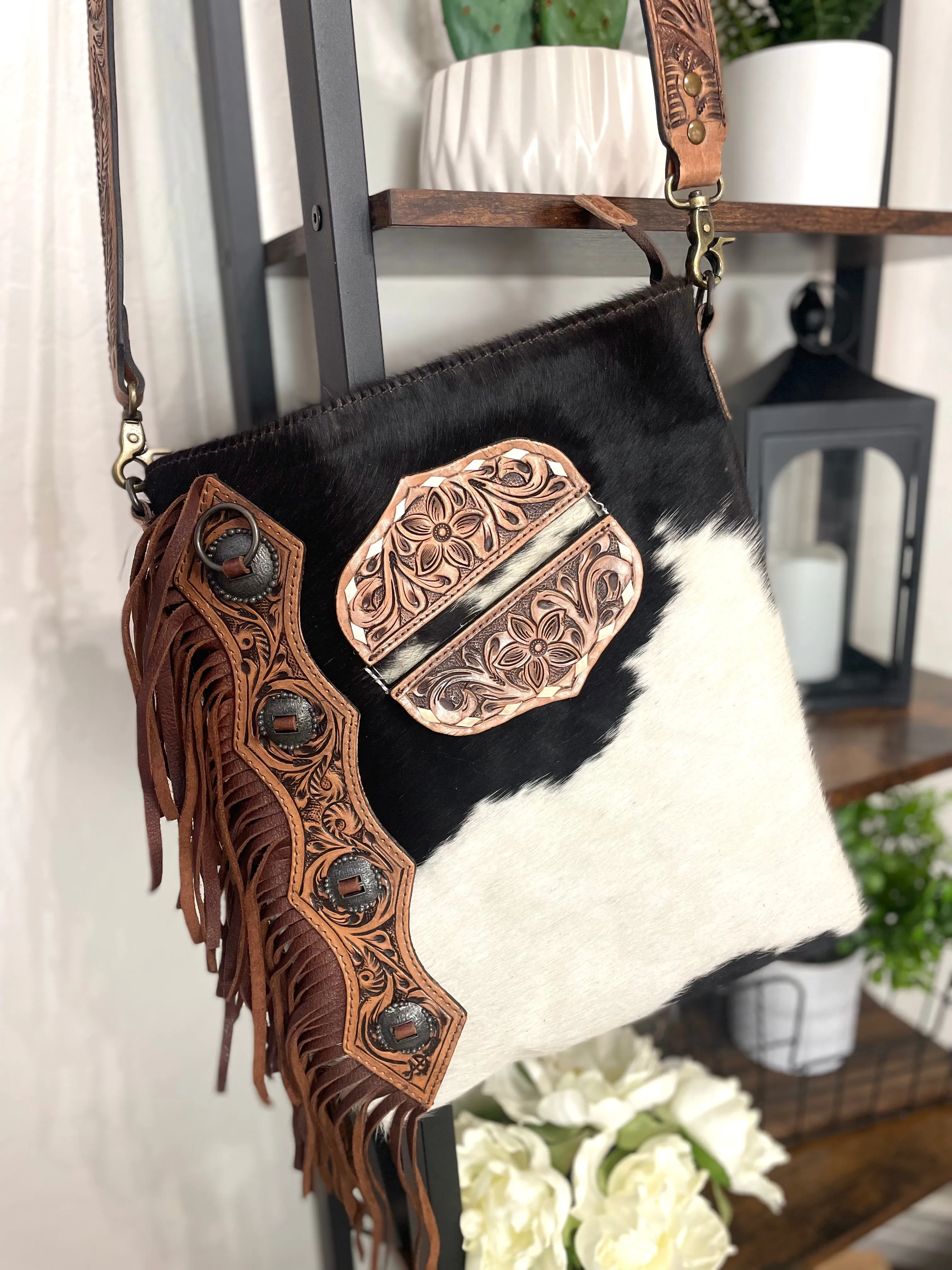 La Paz Hide Tooled Pocket Side Fringe Bag