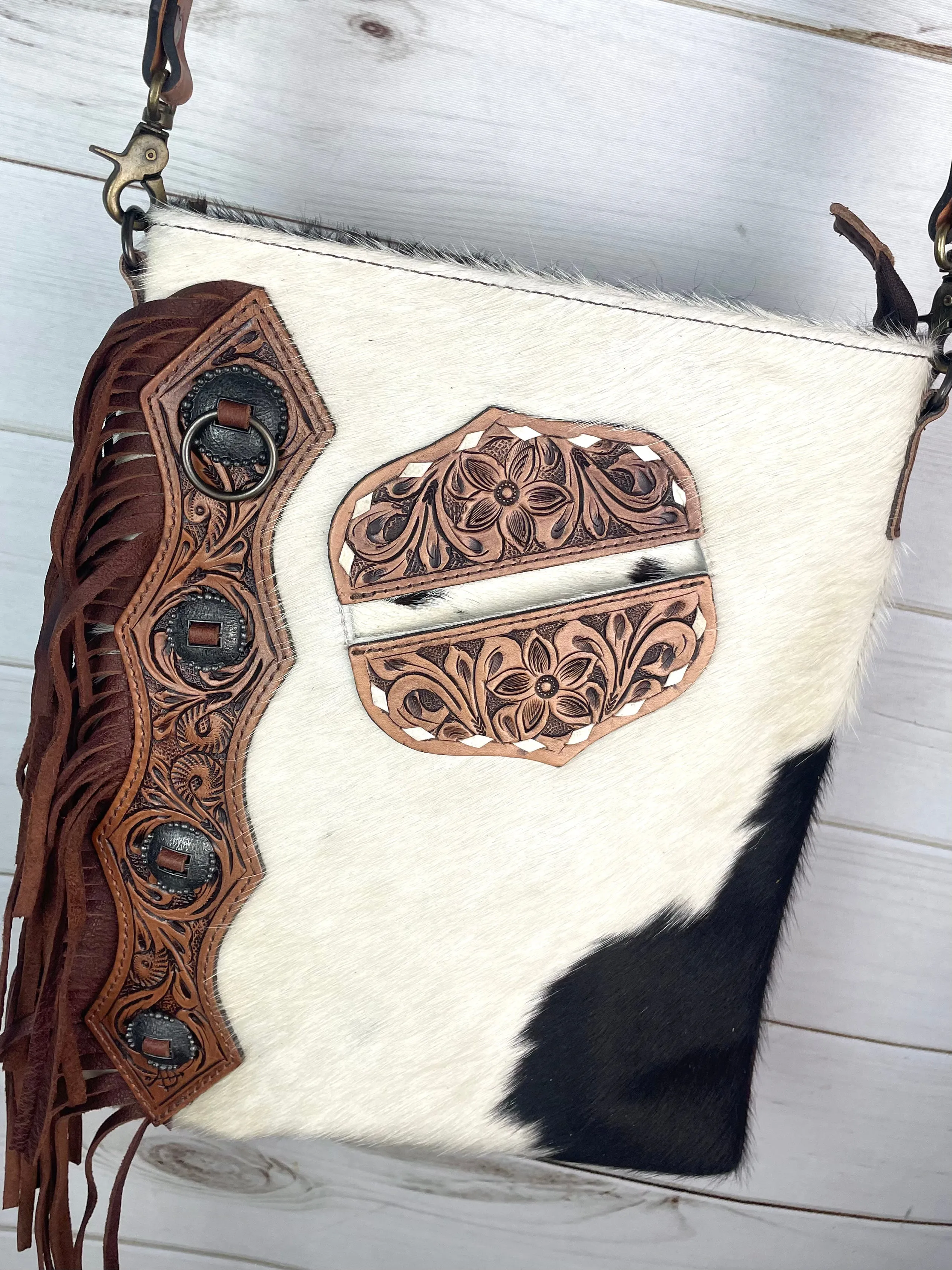 La Paz Hide Tooled Pocket Side Fringe Bag