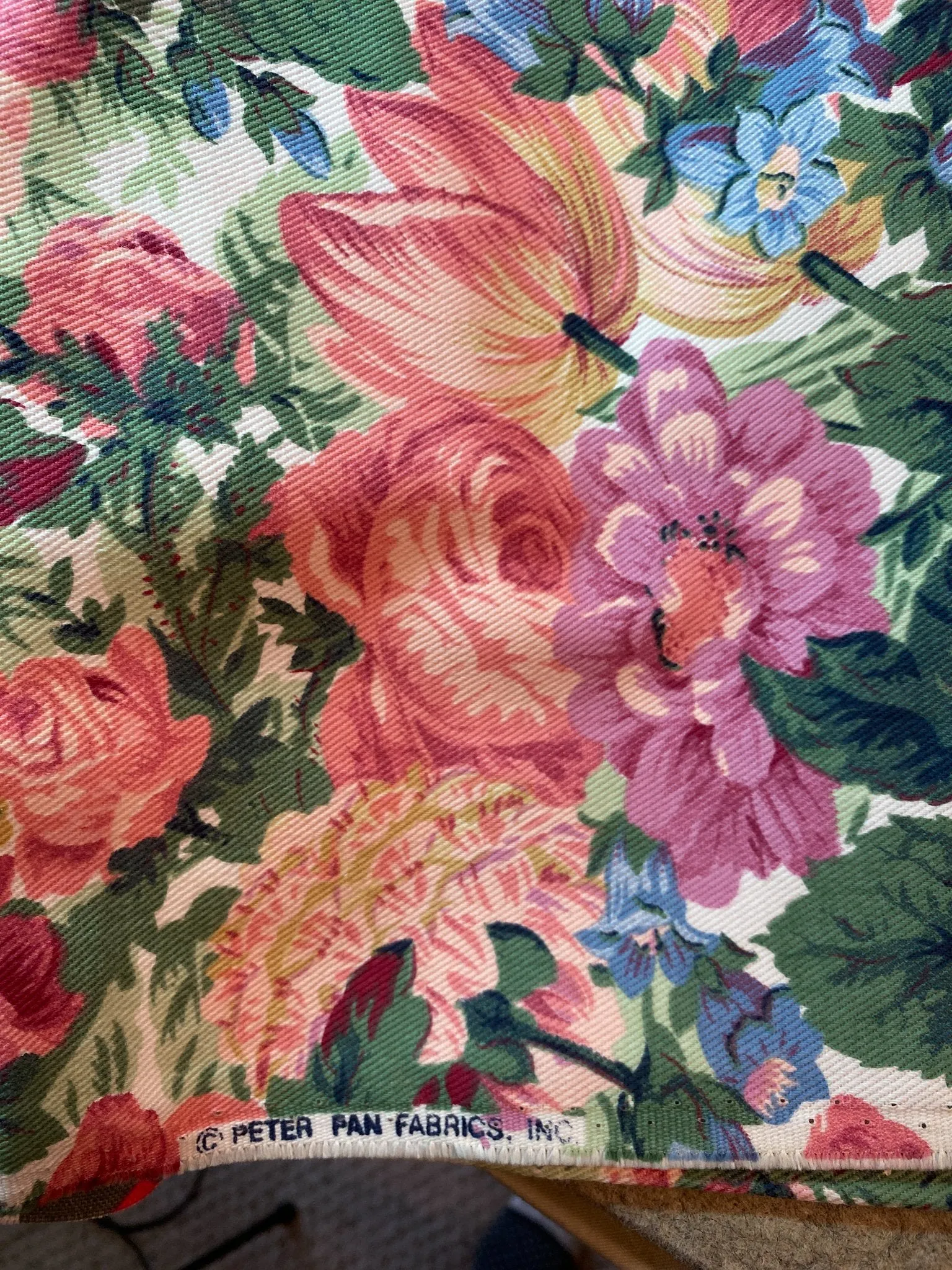 Lot of Decorator cotton canvas fabrics pink red 6 pieces 3.5 lbs