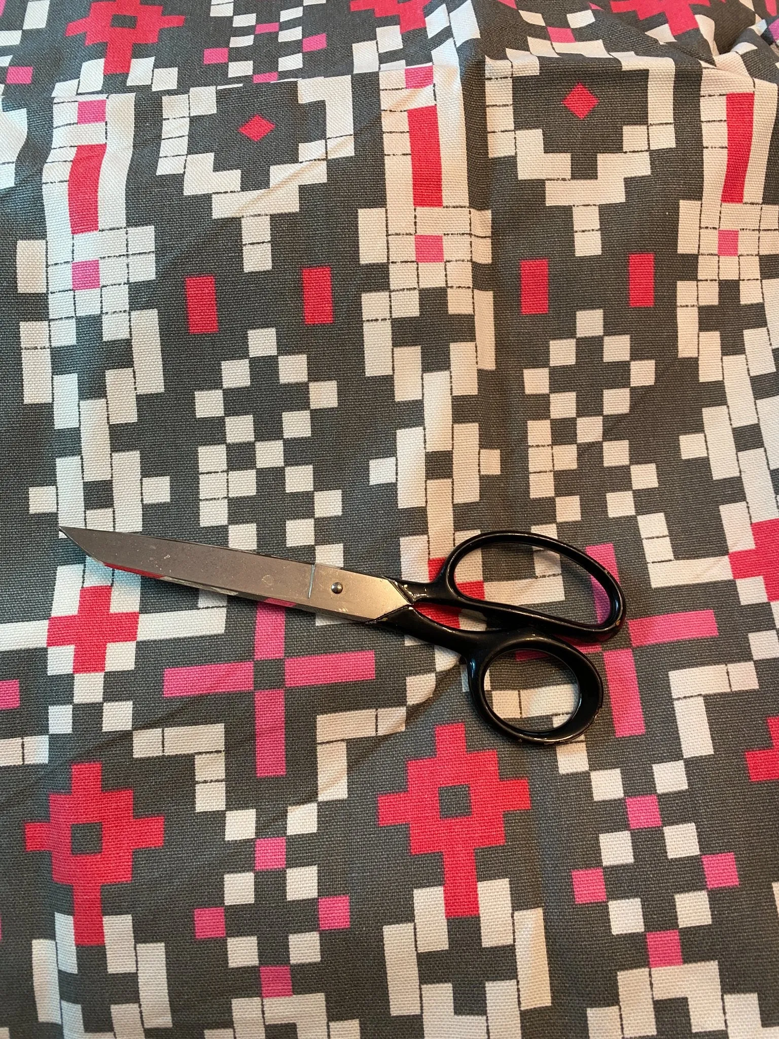 Lot of Decorator cotton canvas fabrics pink red 6 pieces 3.5 lbs