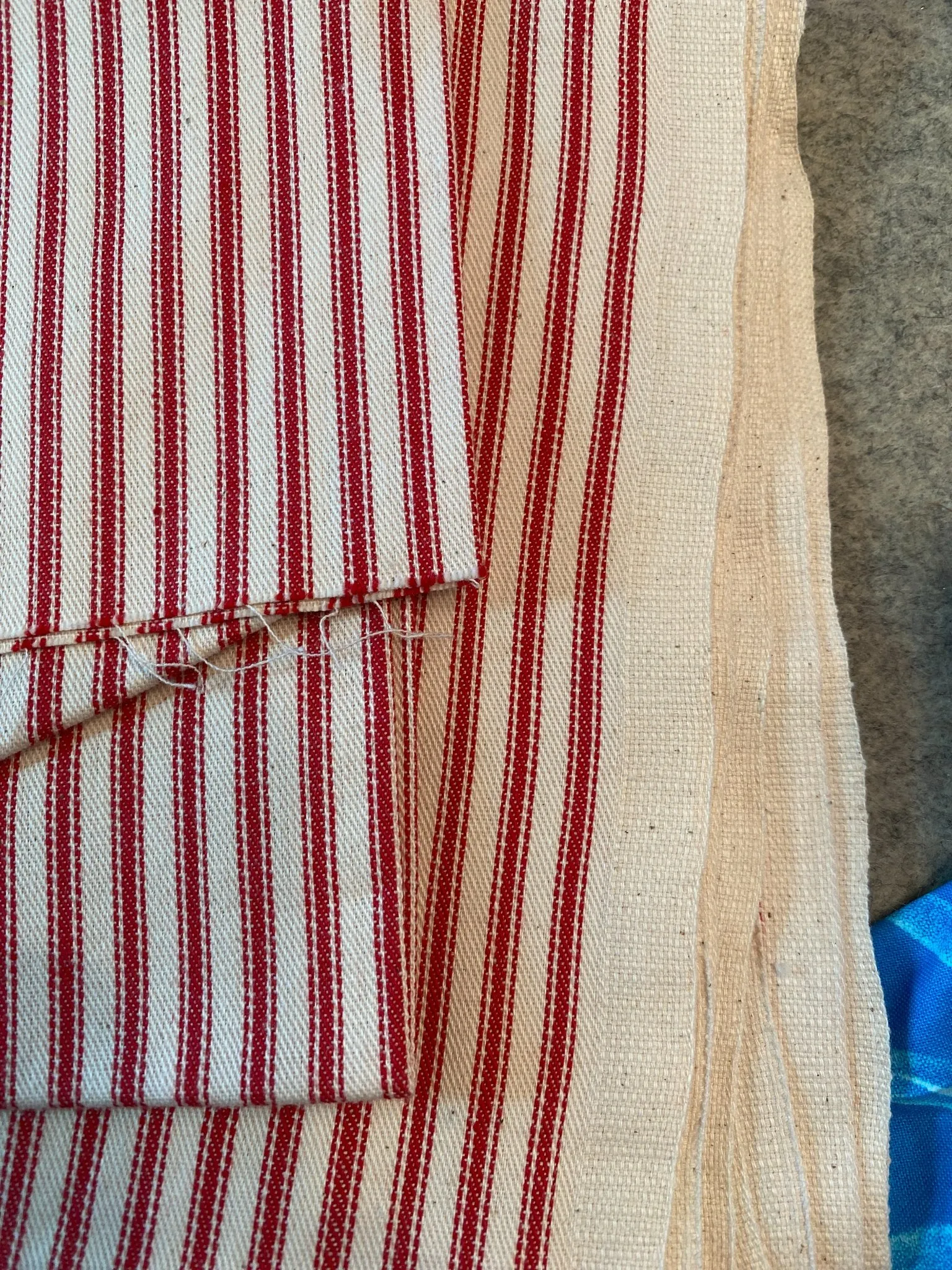 Lot of Decorator cotton canvas fabrics pink red 6 pieces 3.5 lbs