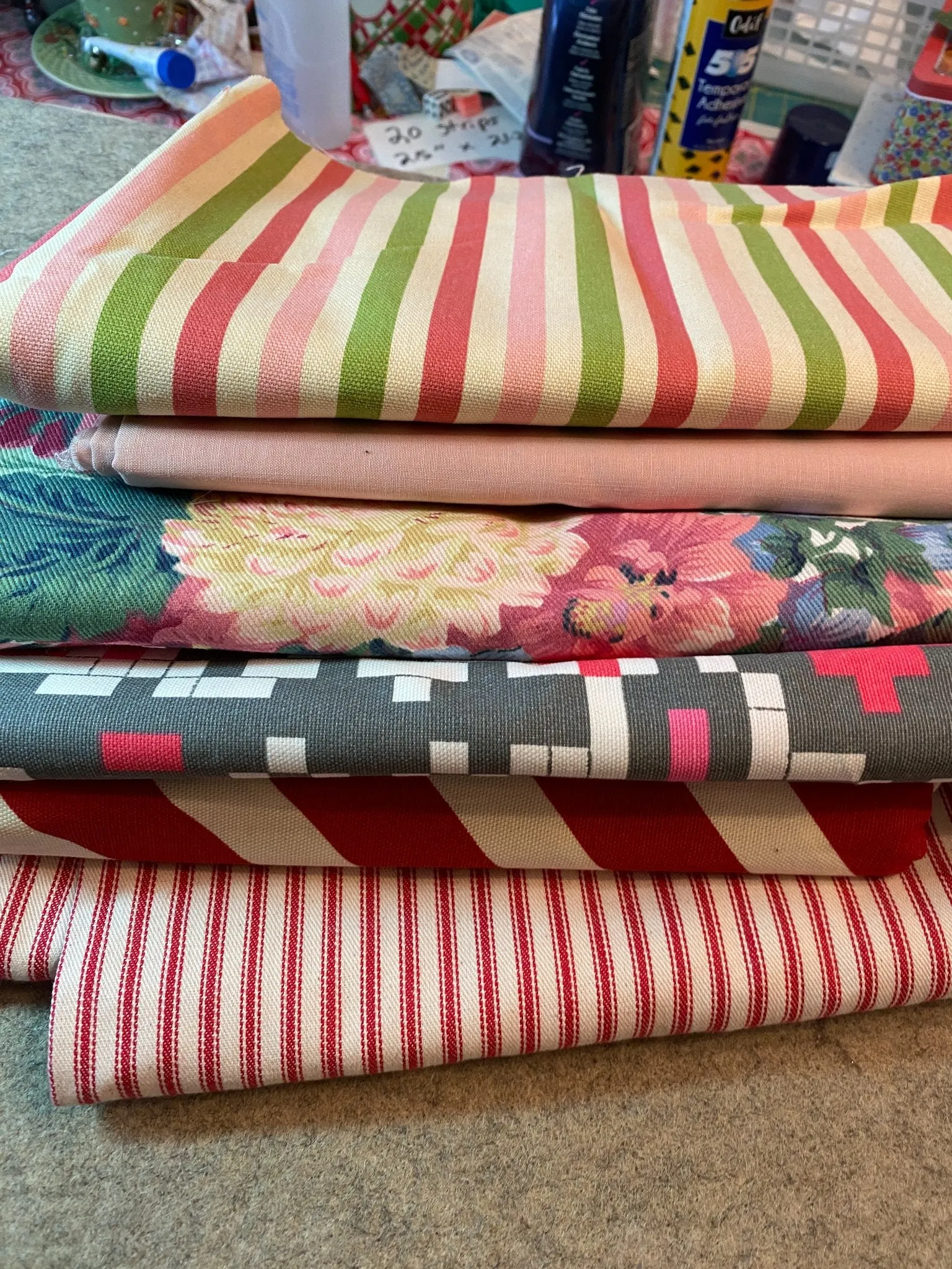 Lot of Decorator cotton canvas fabrics pink red 6 pieces 3.5 lbs