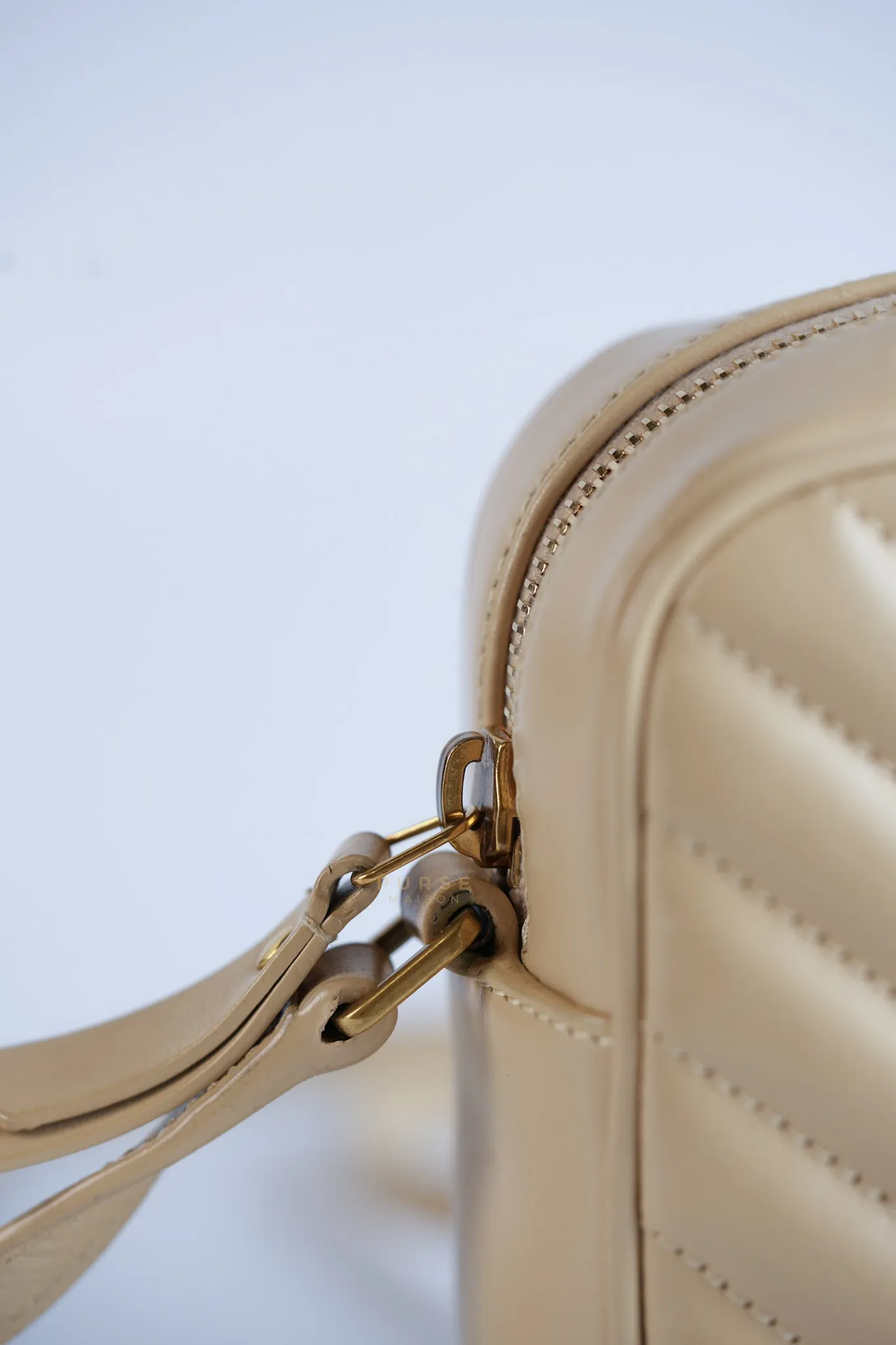 Lou Camera Bag in Cream Quilted Leather