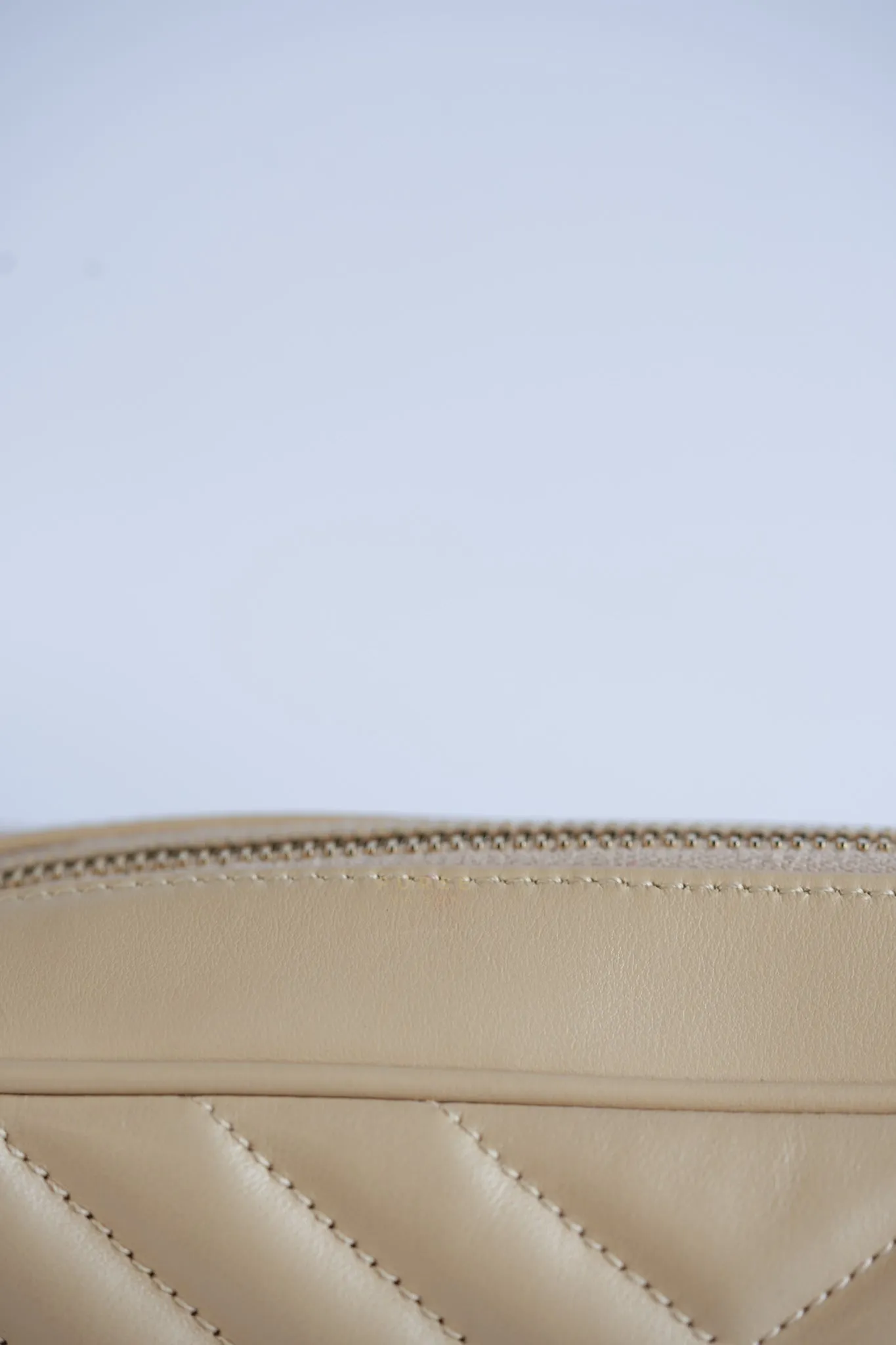 Lou Camera Bag in Cream Quilted Leather