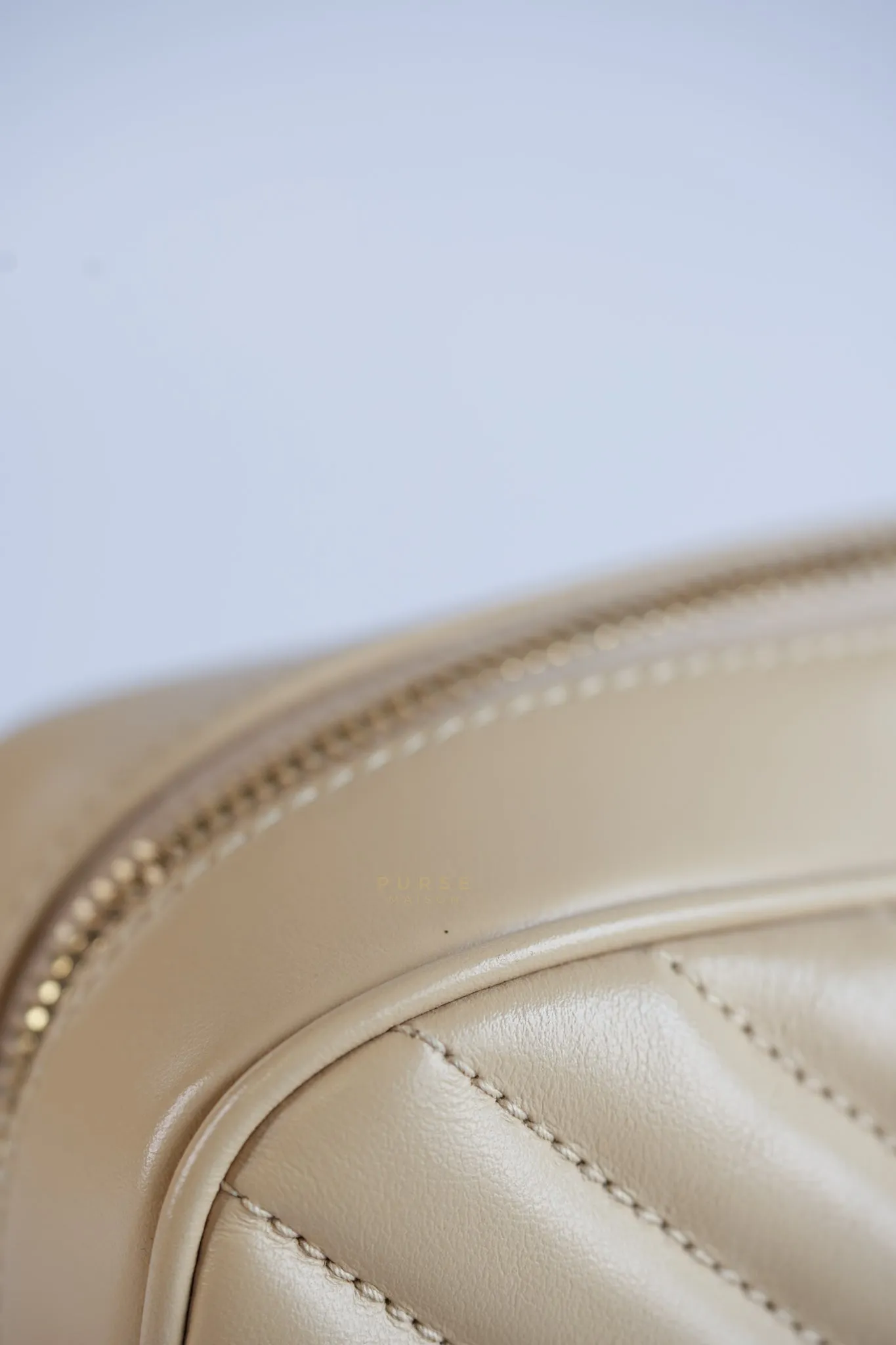 Lou Camera Bag in Cream Quilted Leather