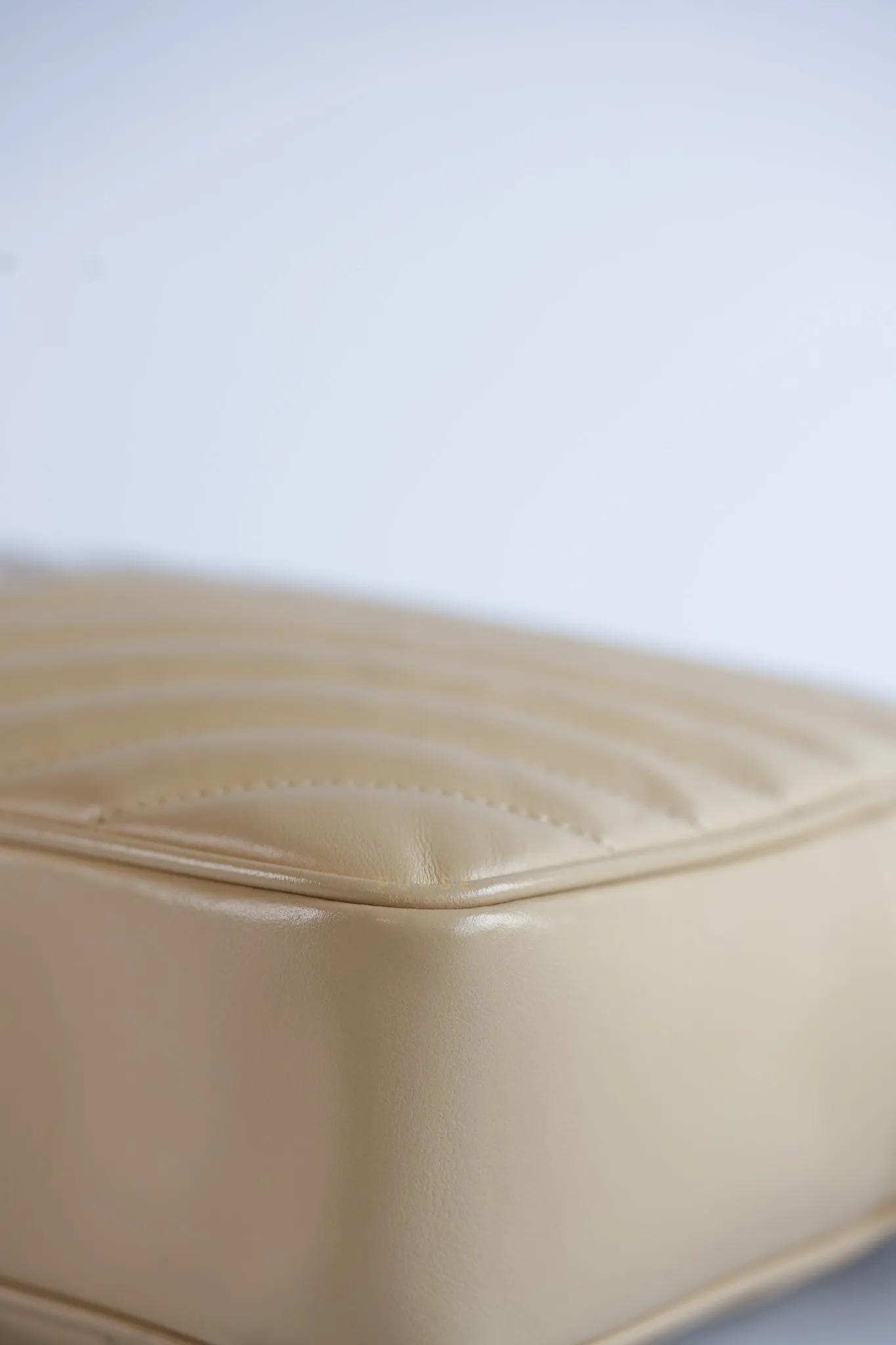 Lou Camera Bag in Cream Quilted Leather