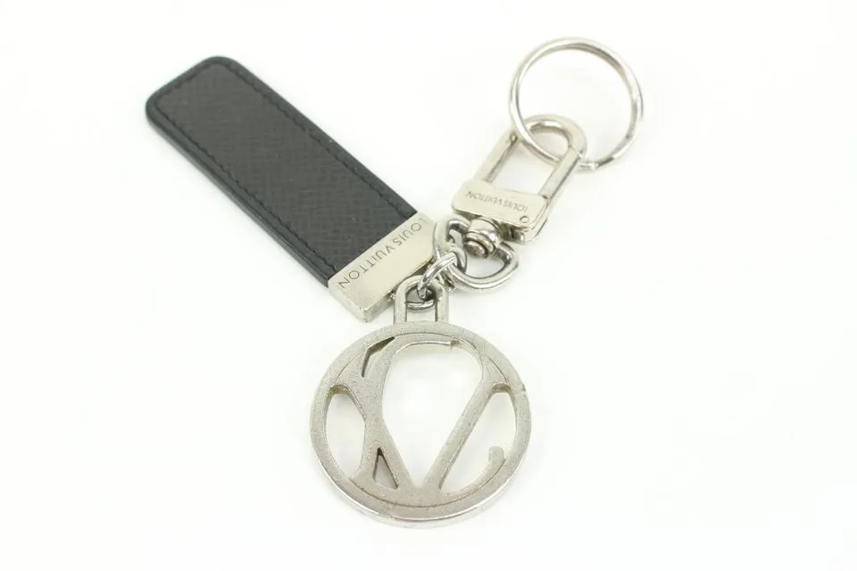 Louis Vuitton Black Taiga Leather Silver Logo Keychain Bag Charm Pendant 3lk412s