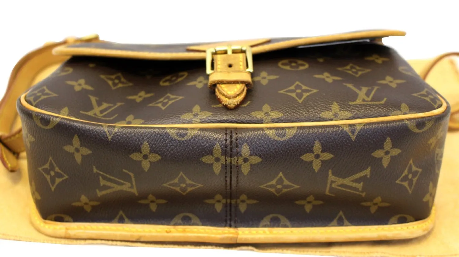 LOUIS VUITTON Monogram Canvas Sologne Crossbody Shoulder Bag