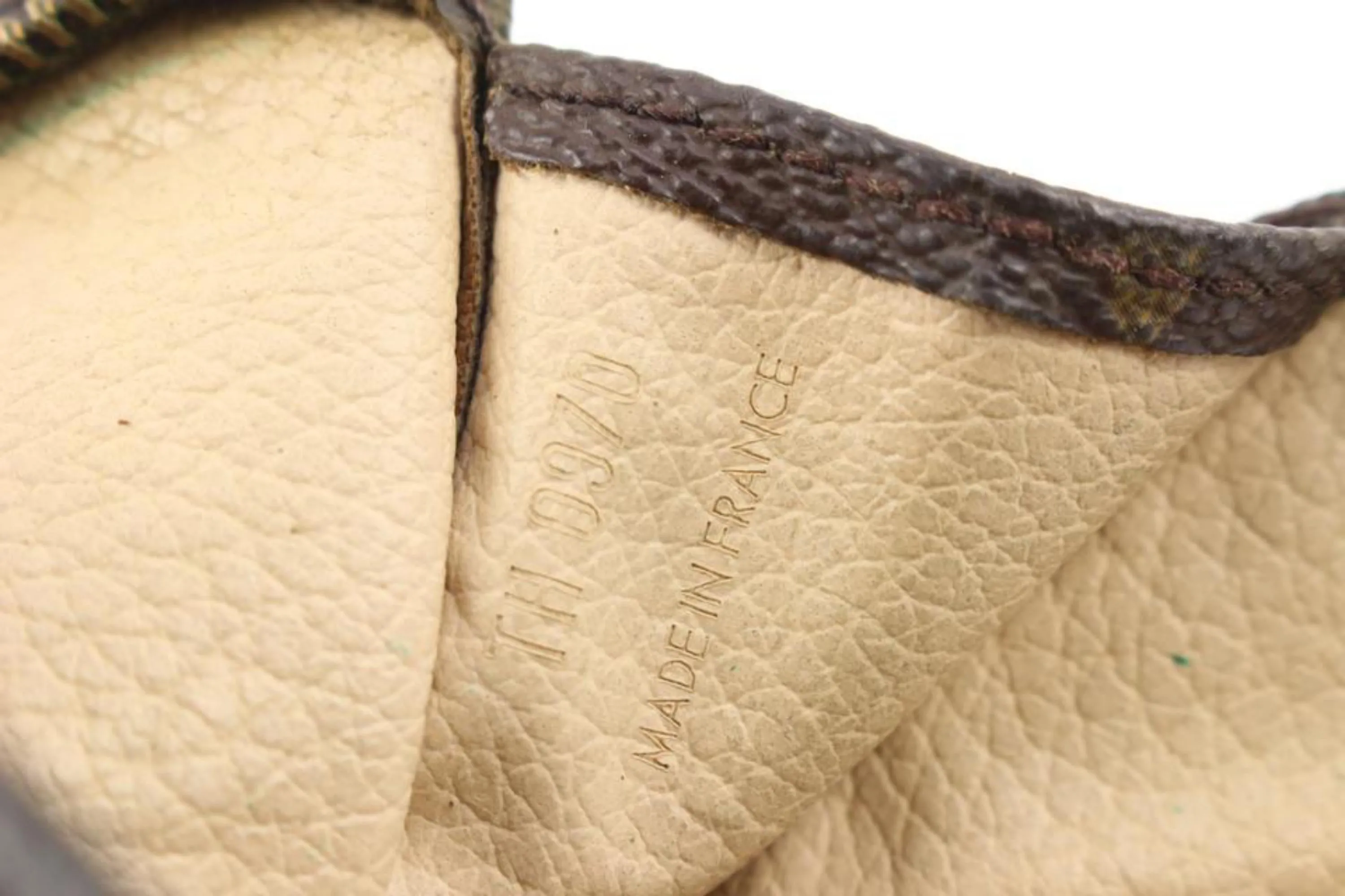 Louis Vuitton Monogram Toiletry Pouch 26 Poche Toilette 3L824