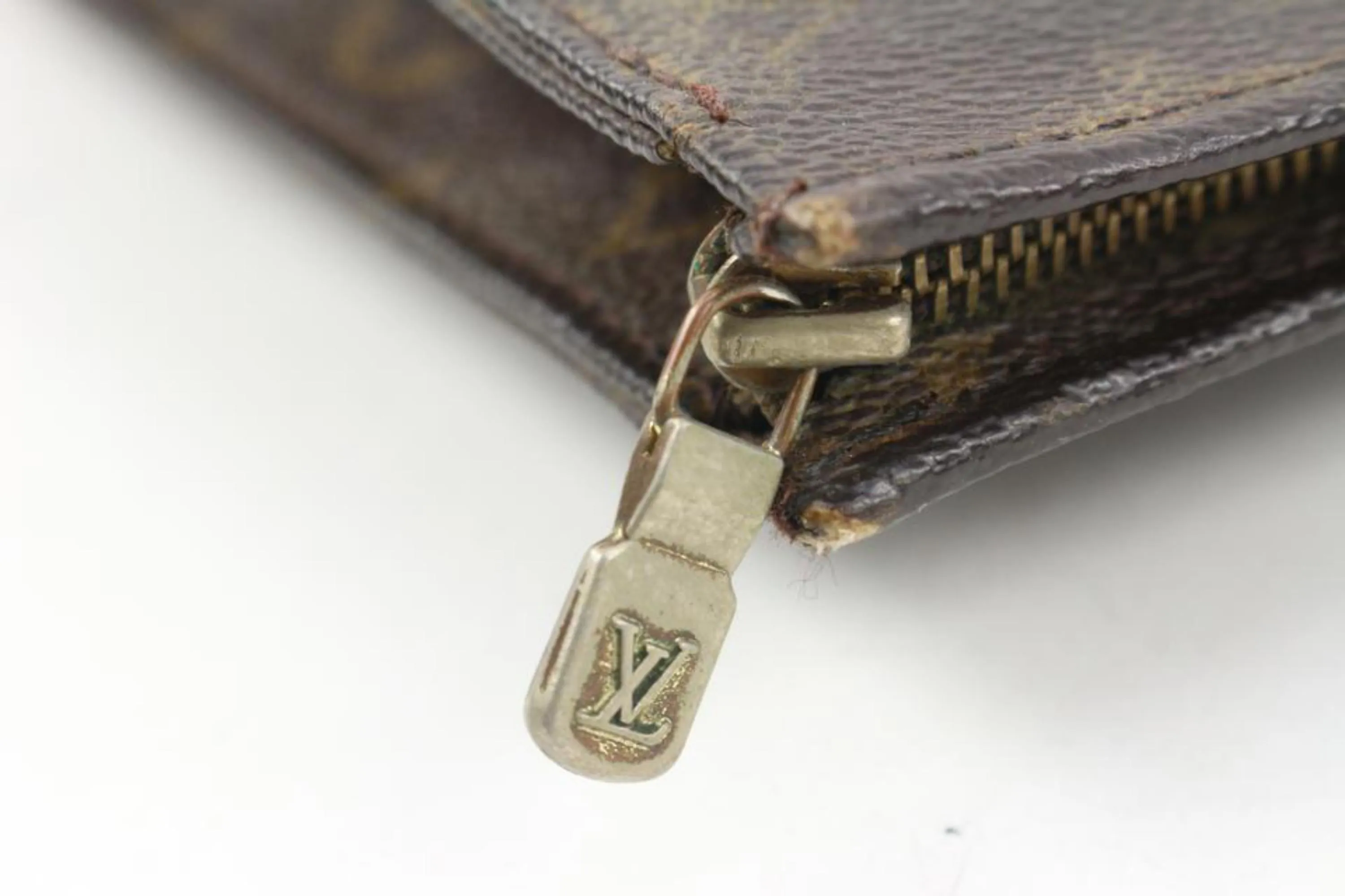 Louis Vuitton Monogram Toiletry Pouch 26 Poche Toilette 3L824