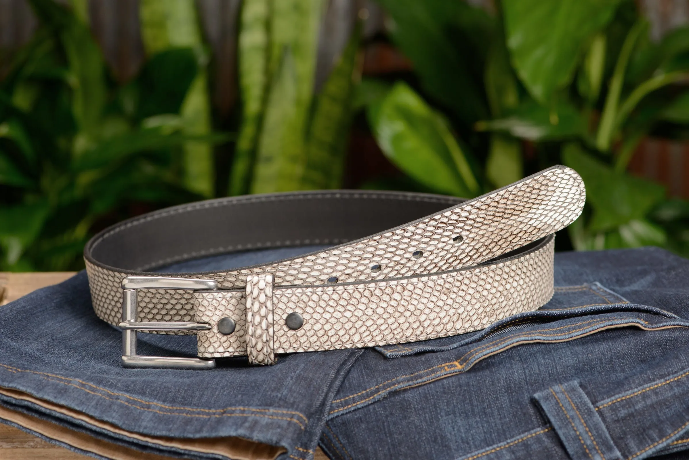 Men's Indonesian Spitting Cobra Max Thickness Belt