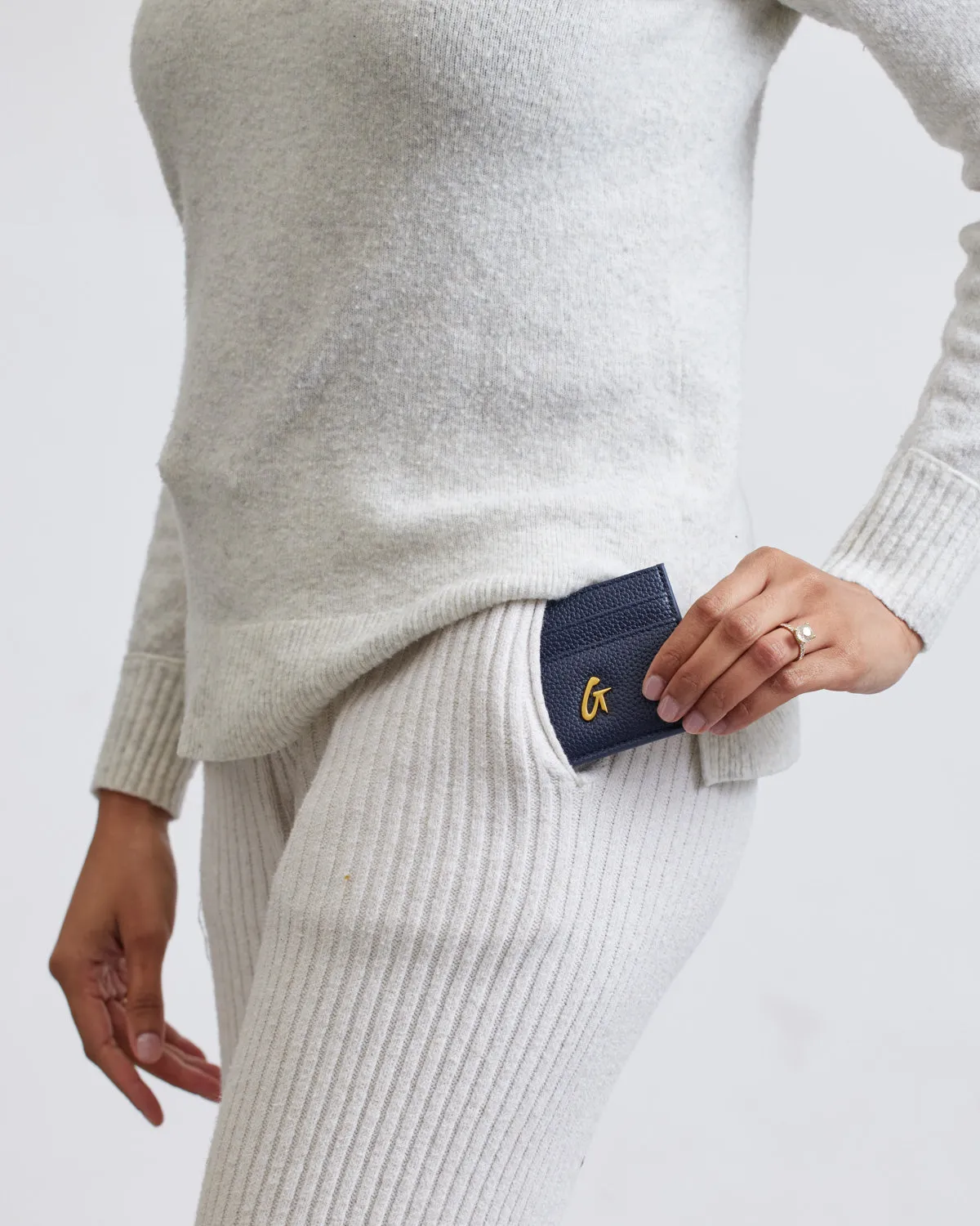 PEBBLE CARD HOLDER - NAVY