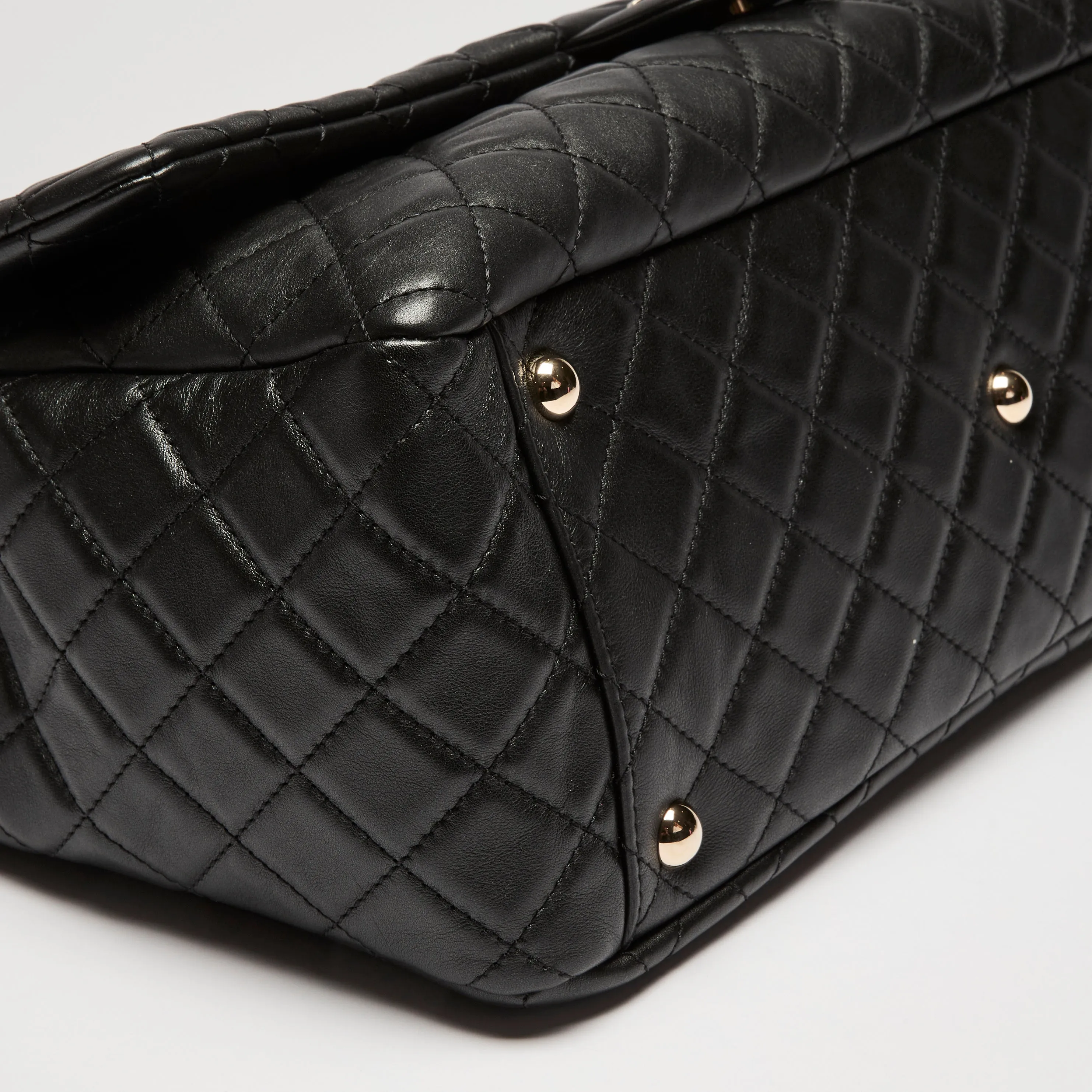 Pre-Loved Chanel™ Black Grained Leather XXL Flap Bag