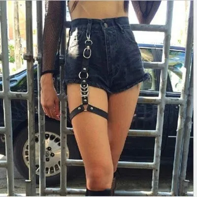 PU Black Leather Chunky O-Ring Waist Garter