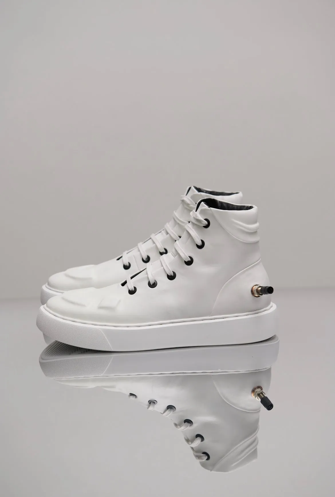 Pumped up Hightops White