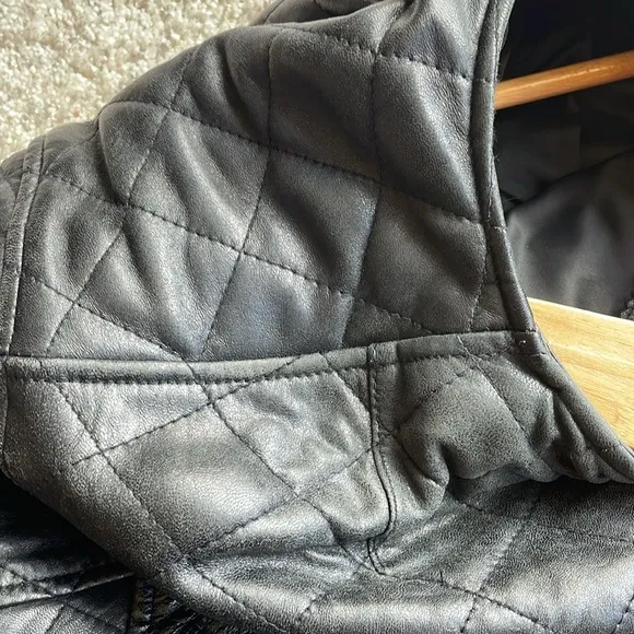 QUILTED LEATHER BOMBER JACKET