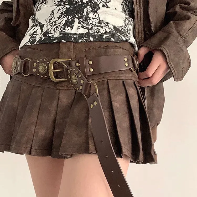 Statement-Making Vintage Rivet Embellished PU Leather Belt