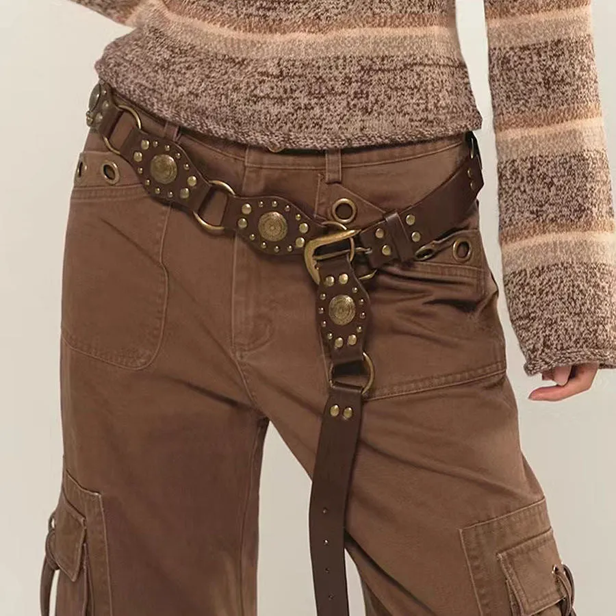 Statement-Making Vintage Rivet Embellished PU Leather Belt