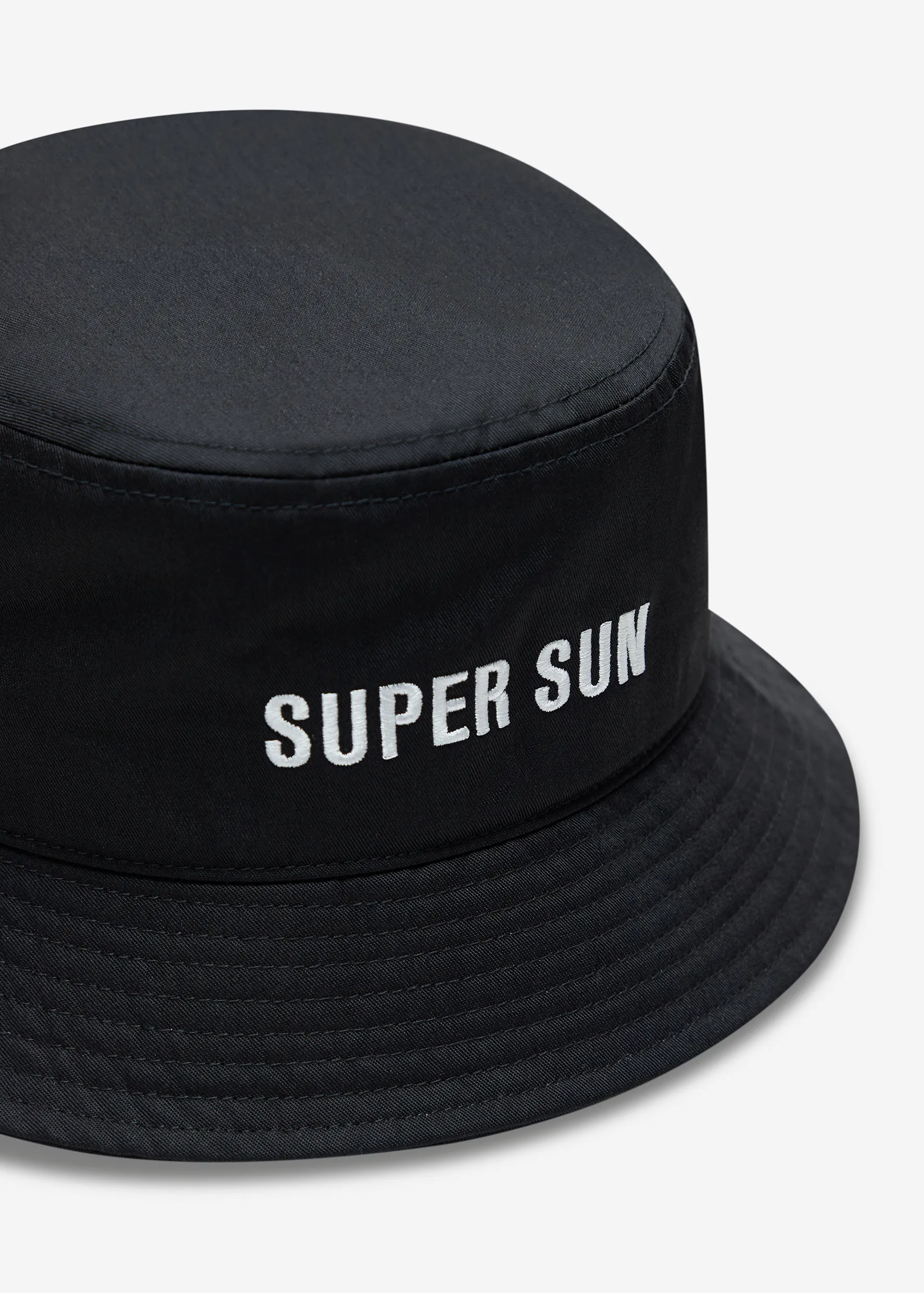 SUPER SUN BUCKET HAT