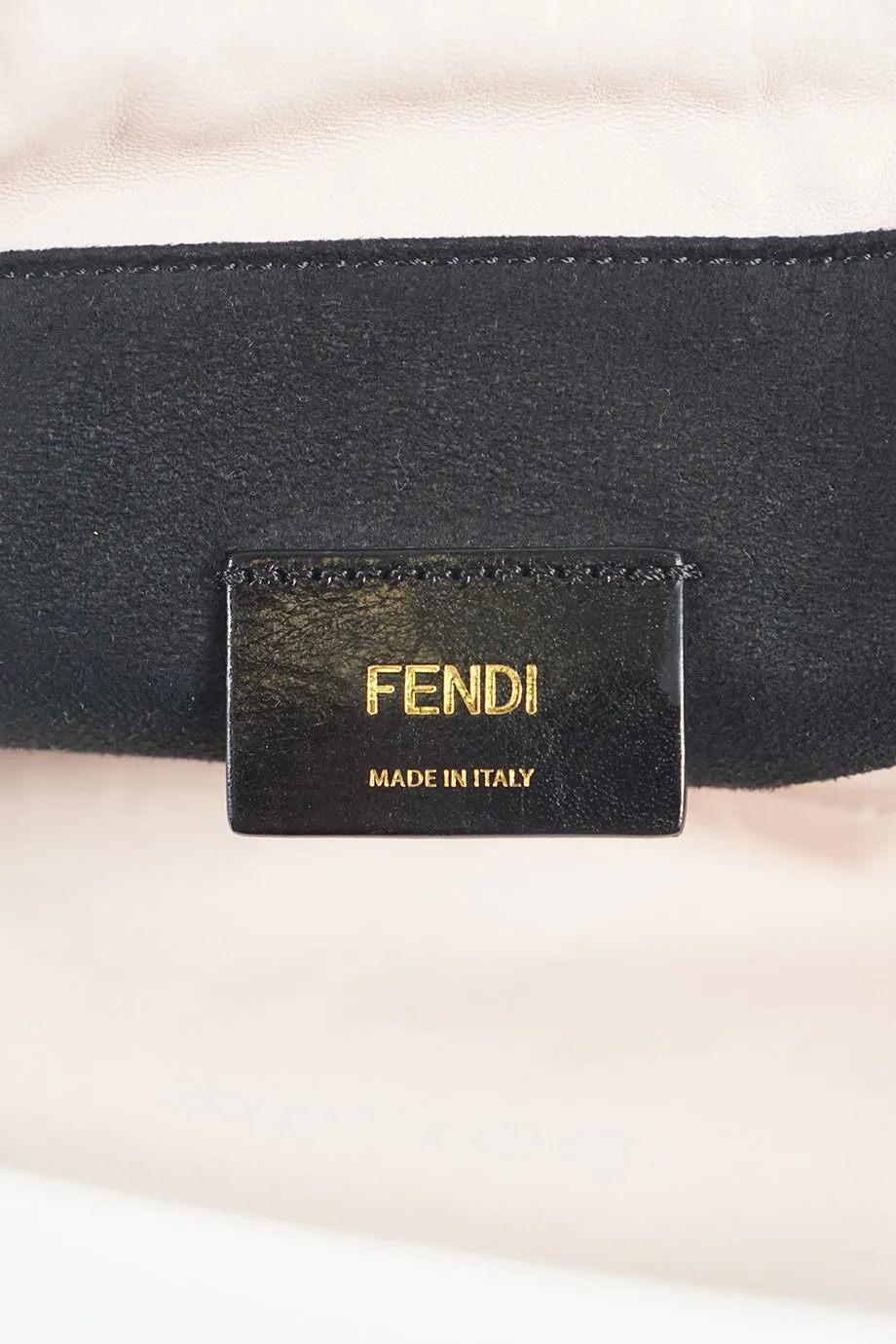 [WB4102] Fendi | Cross-Body Bag