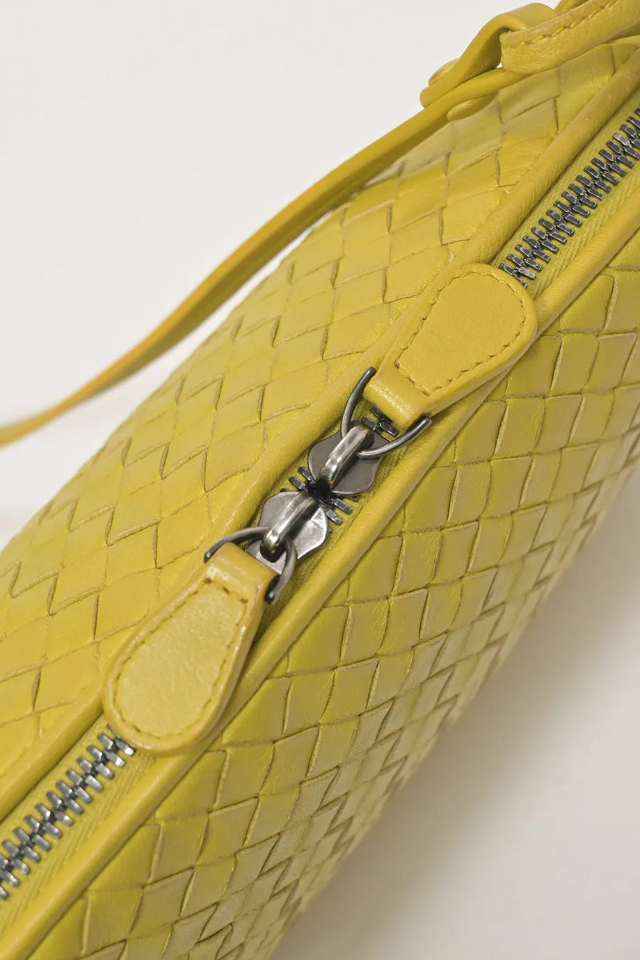 [WB6841] Bottega Veneta | Cross-Body Bag