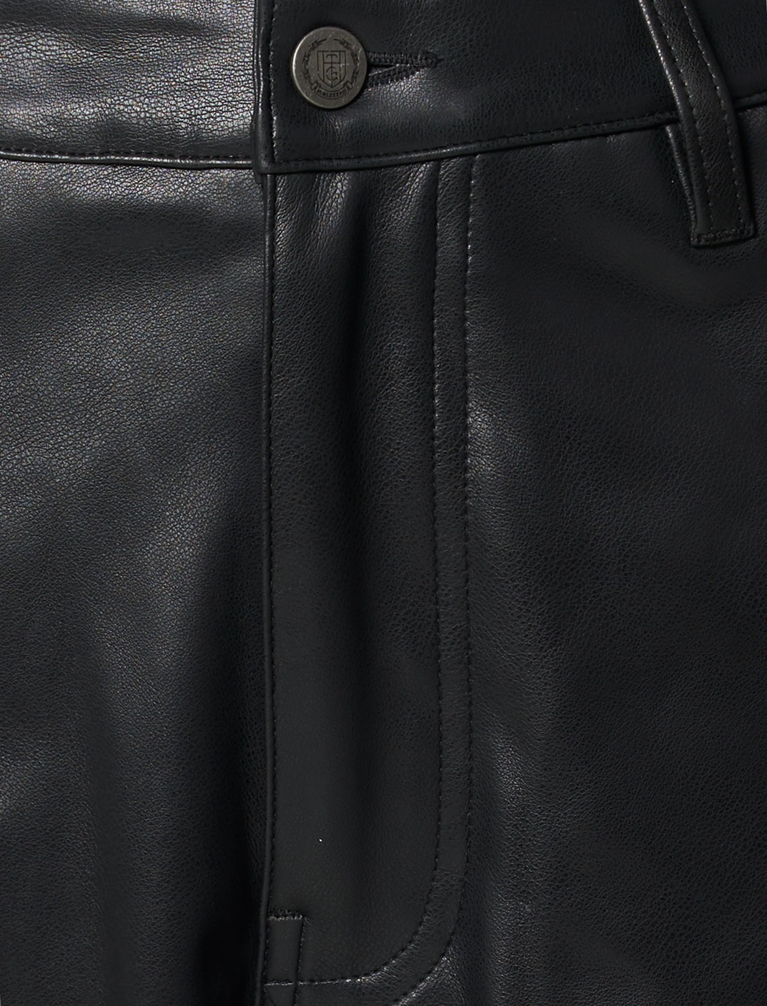WOMEN'S VEGAN LEATHER SHORT